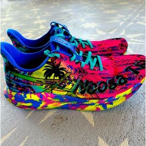 Asics Noosa Tri running shoes